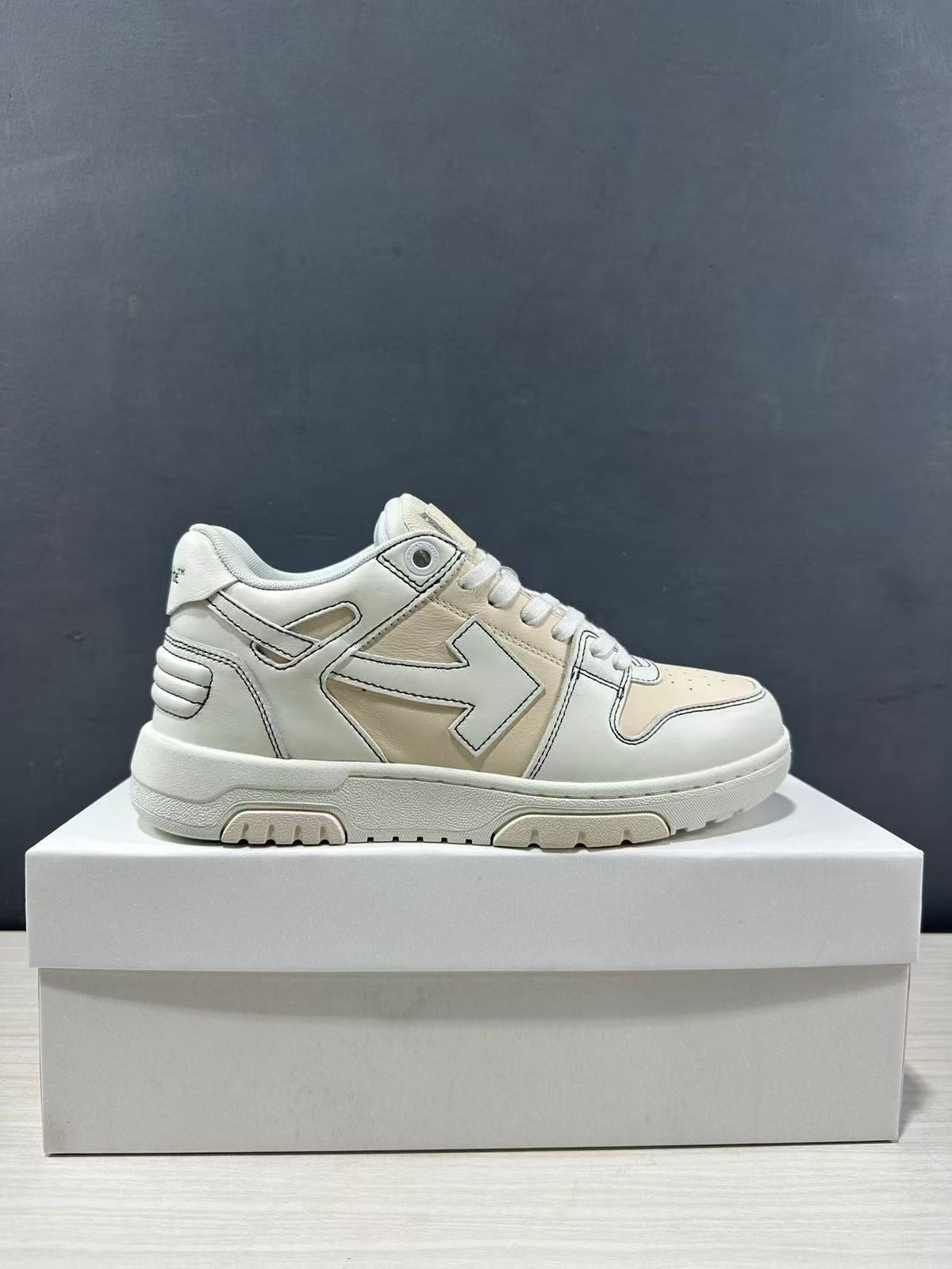 Off-White Off Court Leather Low-Top Sneakers in Cream White - product image from the listing.