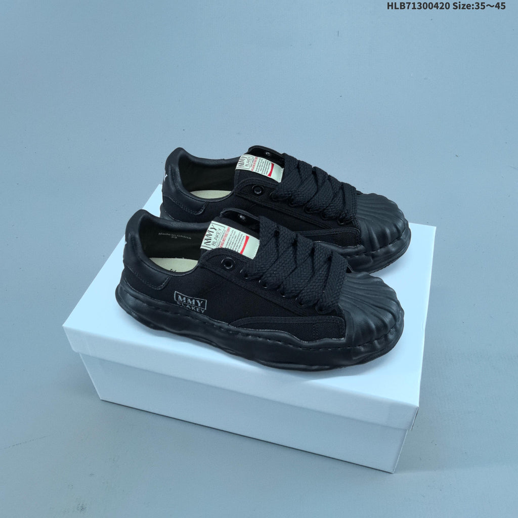 Maison Mihara Yasuhiro Original Sole Low-Cut Sneakers - product image from the listing.