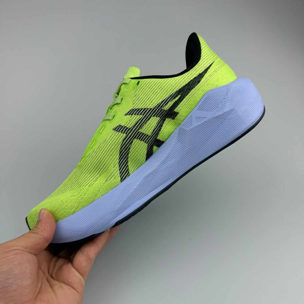 Volt and Blue Nike Alphafly 3 Running Shoes - product image from the listing.