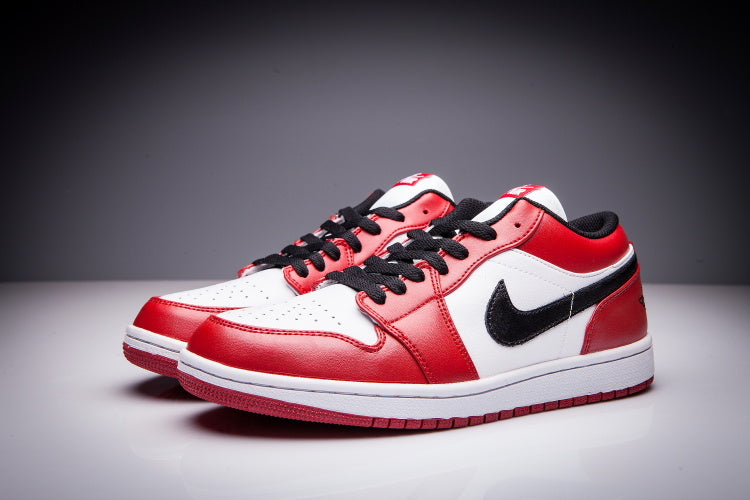Air Jordan 1 Low Chicago Sneakers in Red White Black - product image from the listing.