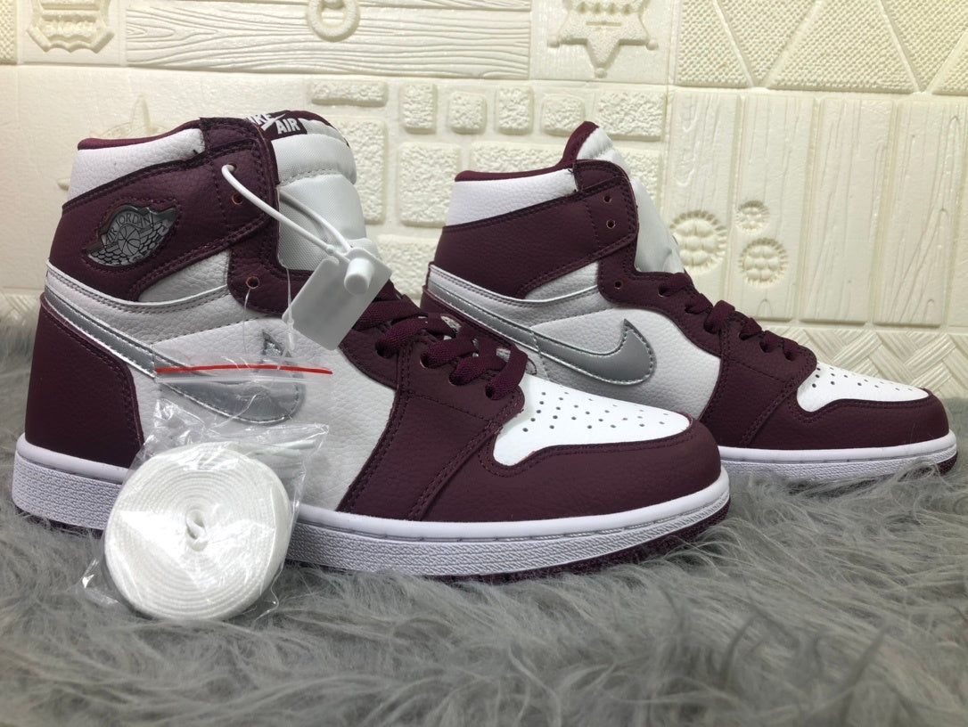 Nike Air Jordan 1 Retro High OG Sneakers in Bordeaux 555088-611 - product image from the listing.