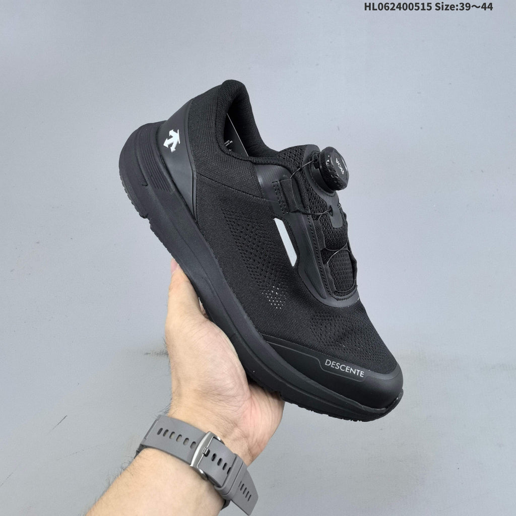 DESCENTE EASE AIR JR BOA Sneakers for Running - product image from the listing.