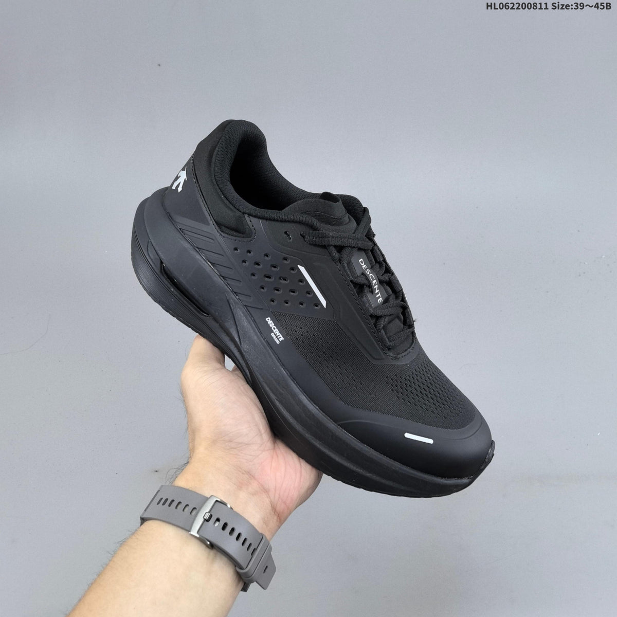 DESCENTE D/F RIDE Black Low-Top Sneakers for Running - product image from the listing.