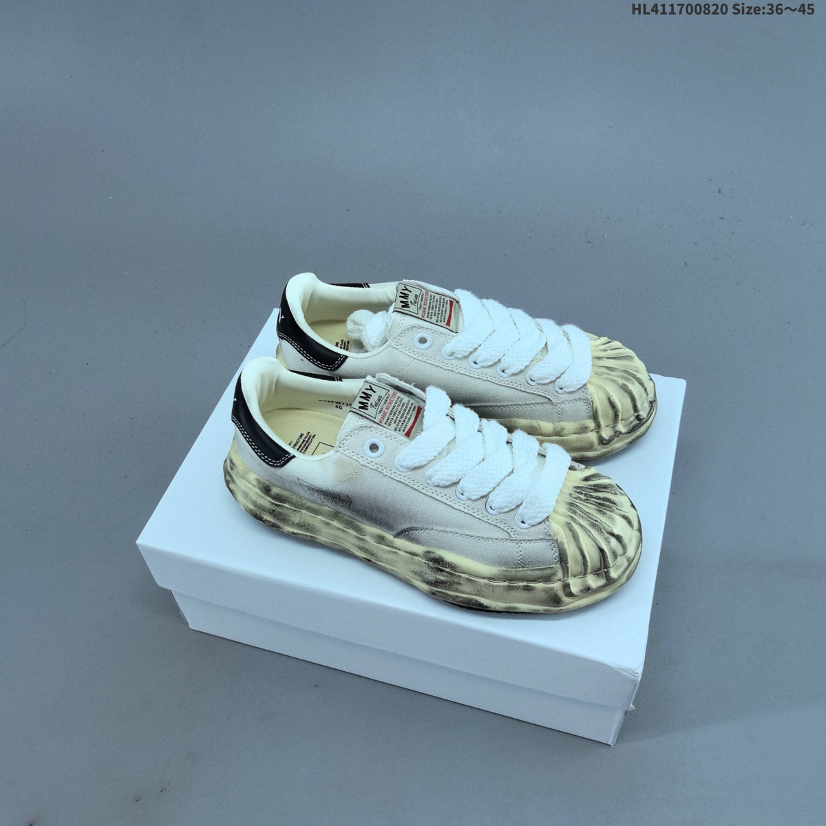 Maison Mihara Yasuhiro Blakey Low Trainers - product image from the listing.