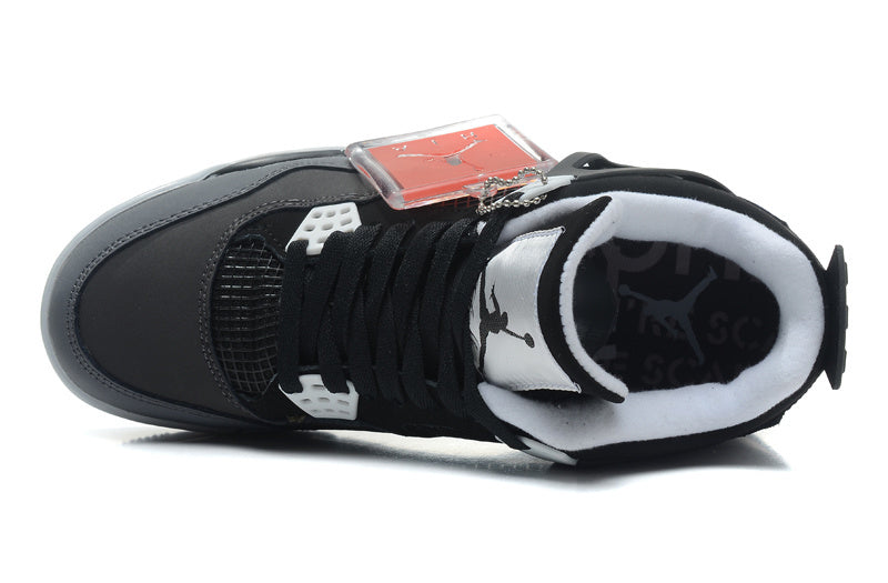 Air Jordan 4 Retro Oreo Basketball Sneakers - product image from the listing.