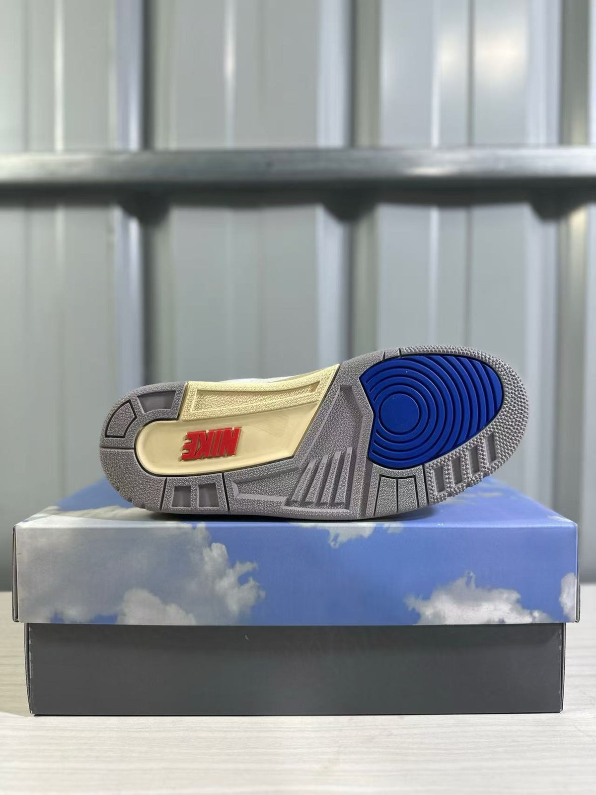 Air Jordan 3 Retro OG SP Sneakers White Blue Red IB1482-100 - product image from the listing.