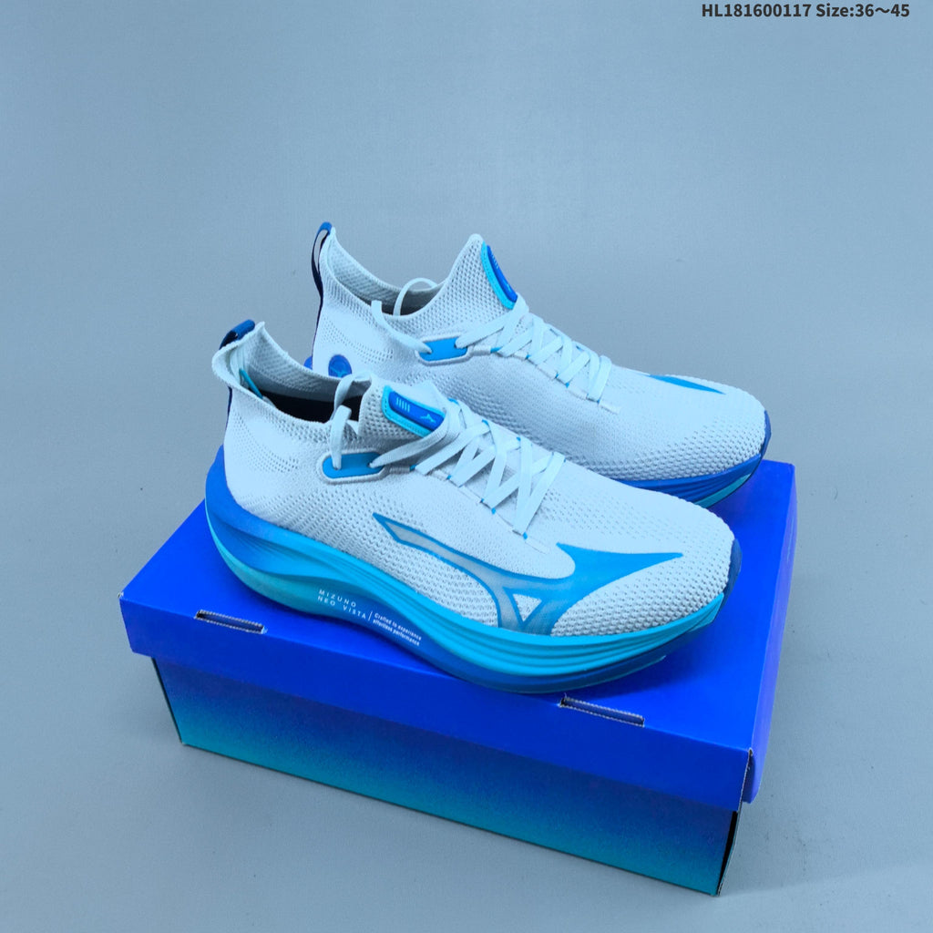 HL181600117 - Mizuno Neo Vista Running Shoes - product image from the listing.