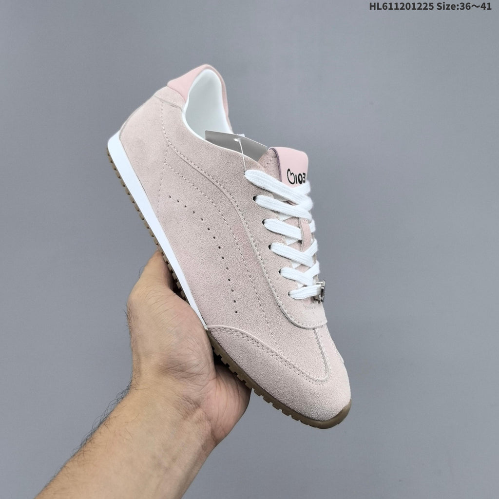 Alo Yoga Sunset Sneaker Low-Top in Blush in Pink - product image from the listing.