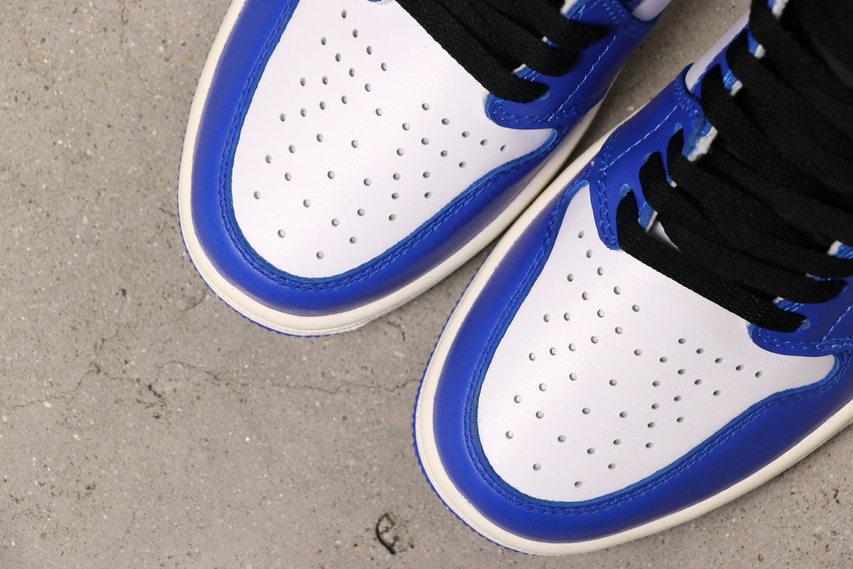 Air Jordan 1 High Game Royal Sneakers 555088-403 - product image from the listing.