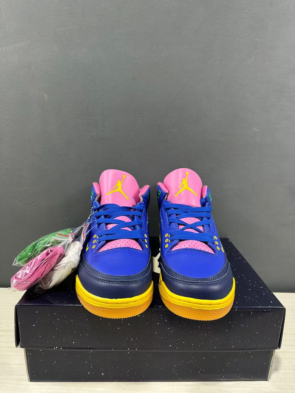 Air Jordan 3 OG Brasil Blue Pink Yellow IV4871-400 - product image from the listing.