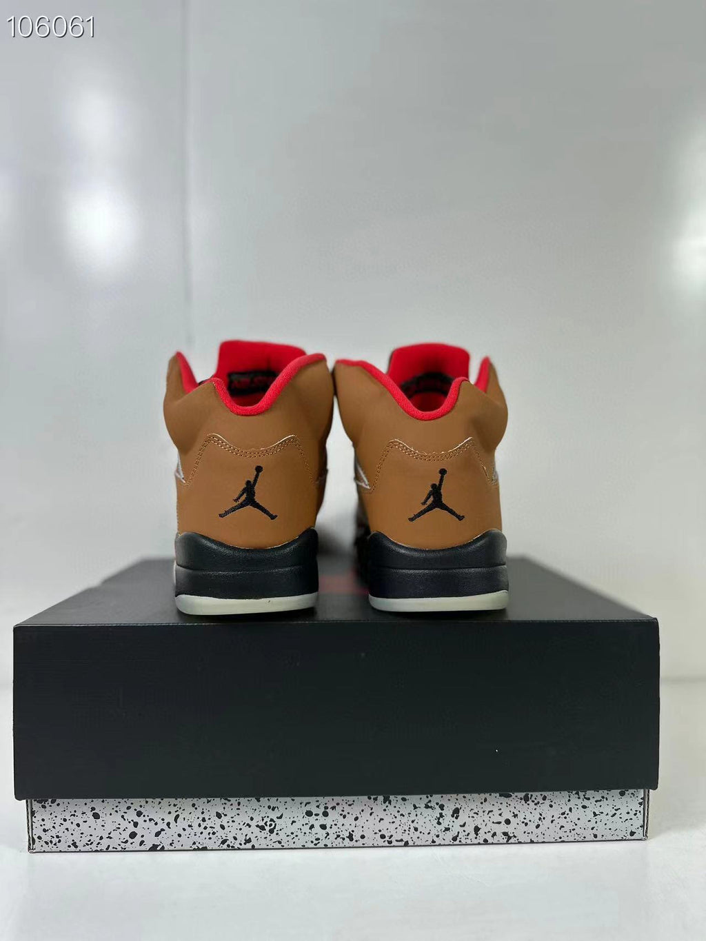 Air Jordan 5 Archaeo Brown High-Top Sneakers DD0587-200 - product image from the listing.