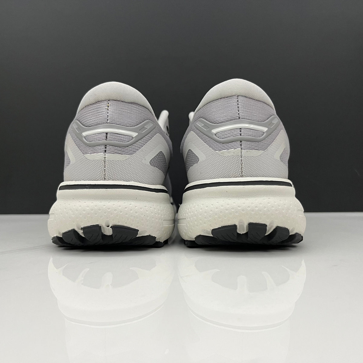 Gray Brooks Ghost 15 Running Shoes - product image from the listing.
