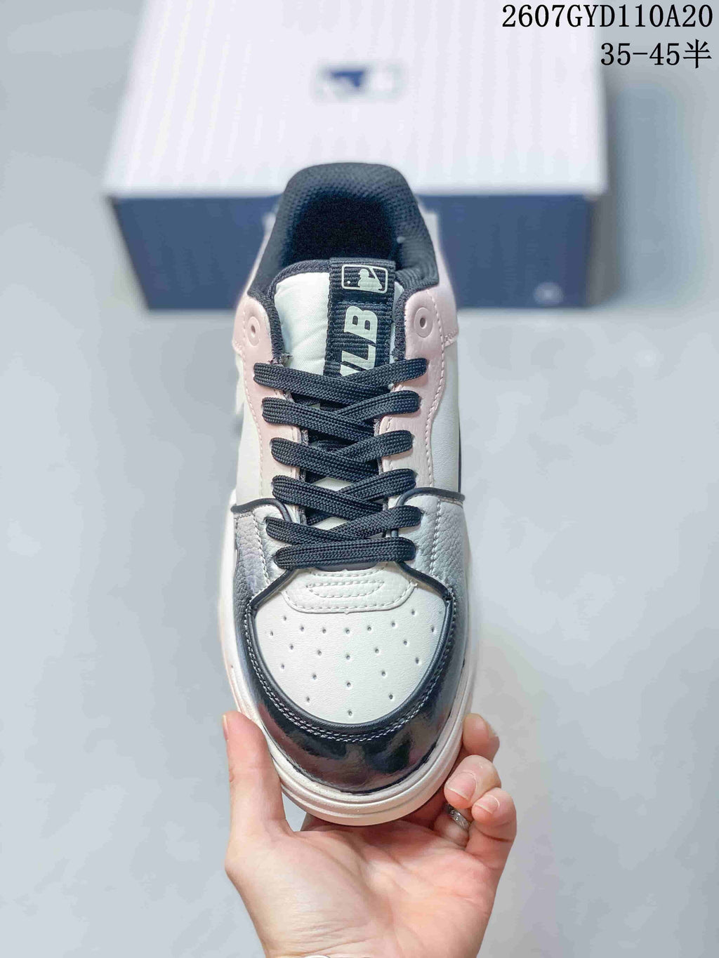 MLB Chunky Liner Low-Top Sneakers in Black Pink 2607GYD110A20 - product image from the listing.
