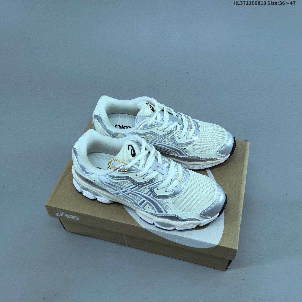 ASICS GEL-NYC Retro Sneakers for Running - product image from the listing.