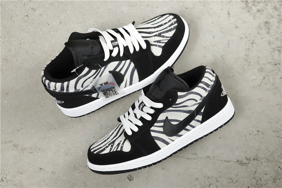 Jordan Zebra-Print Trainers 553560-057 - product image from the listing.