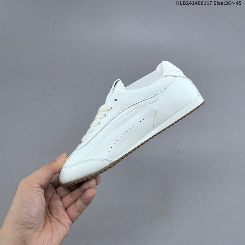 Alo Yoga Sunset Sneaker Low-Cut Casual Shoes - product image from the listing.