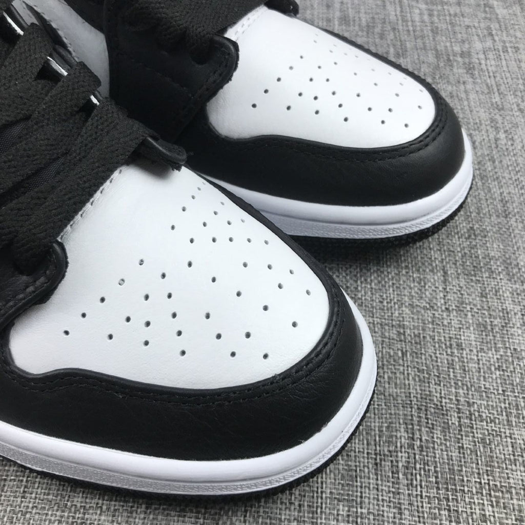 Quai 54 Sneakers Black Multi-Color - Air Jordan 1 Mid CJ9219-001 - product image from the listing.