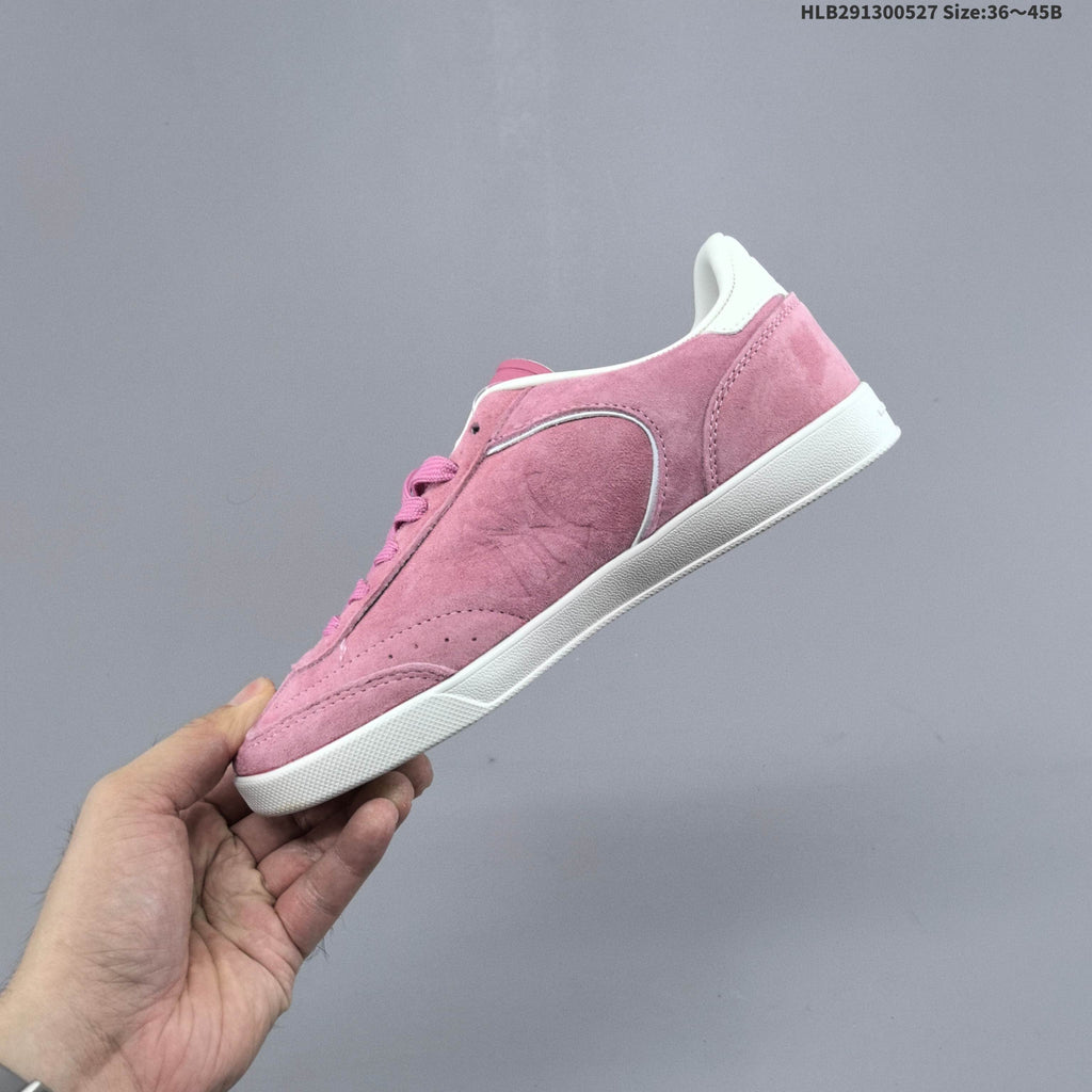 Suede MLB Clubbie SD Low-Top Sneakers - product image from the listing.