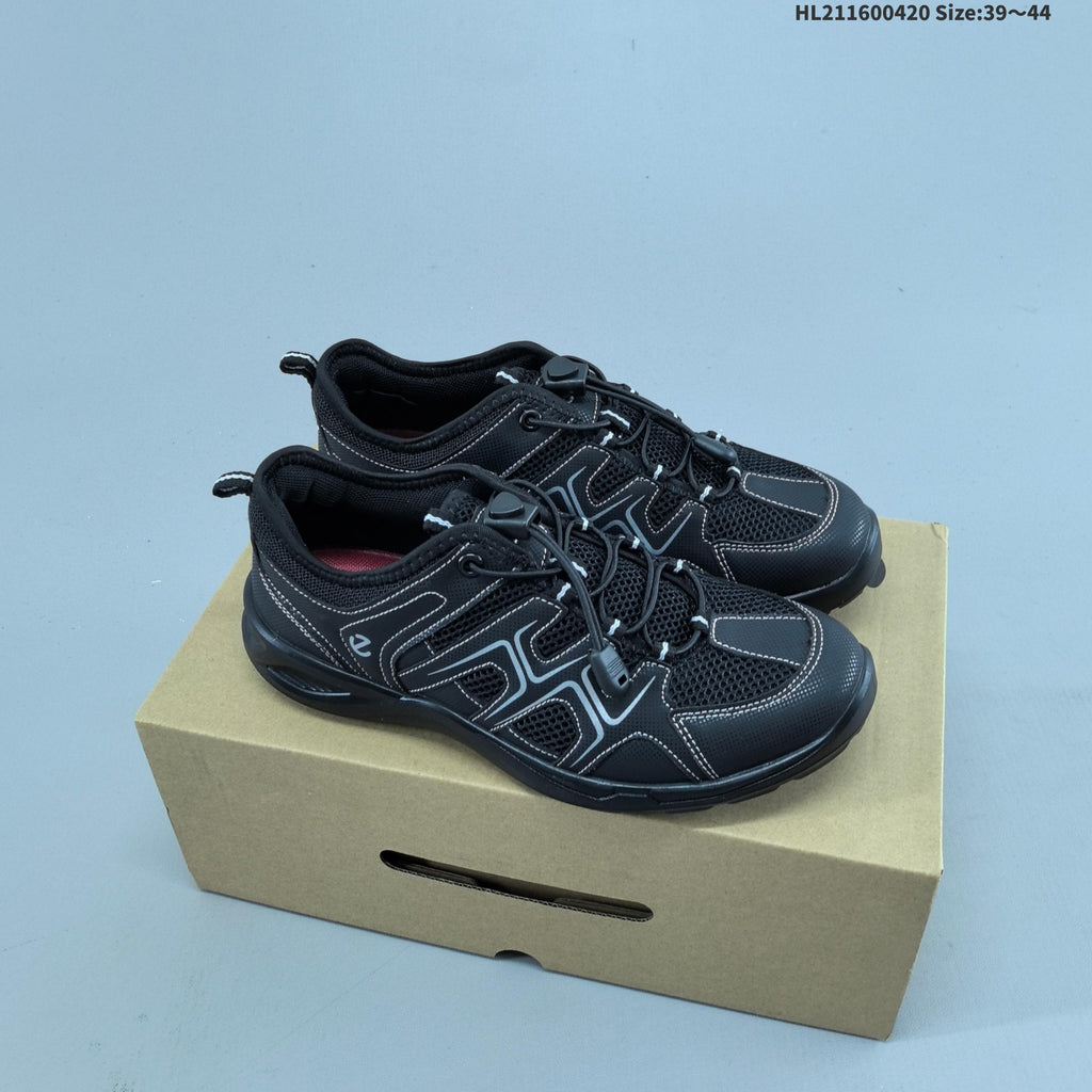 Men's ECCO BIOM Outdoor Sneakers, Black and Light Neutral - product image from the listing.