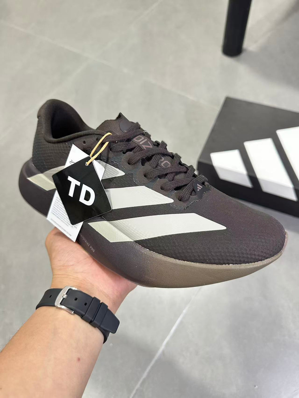 KJ2002 Gray Shoes for Running with White Stripes - product image from the listing.