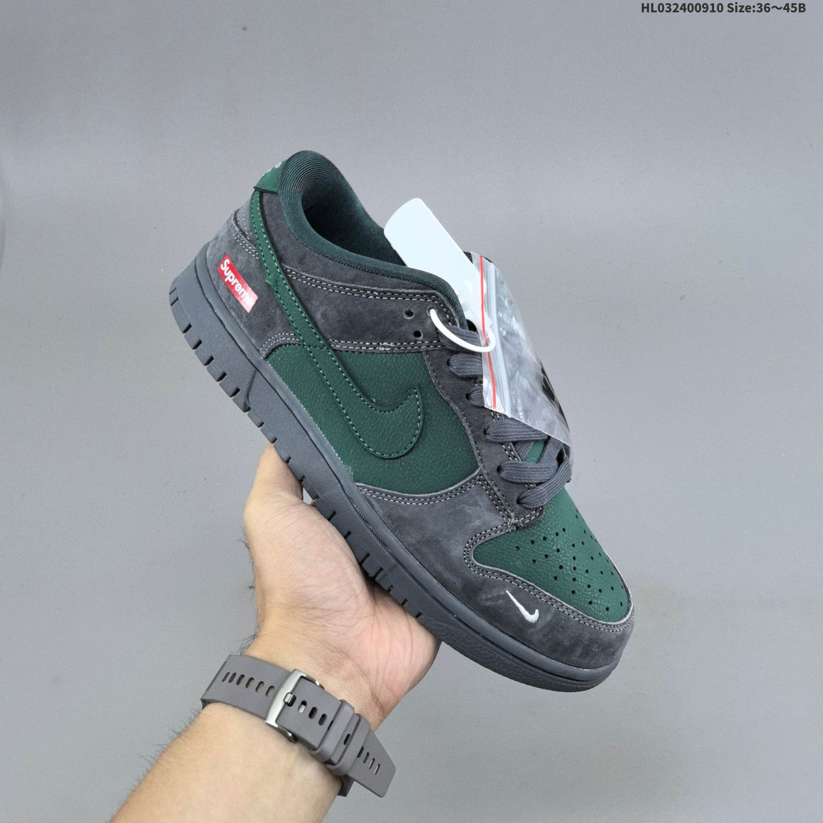 Nike Dunk SB Low Supreme Sneakers in Green Grey - product image from the listing.
