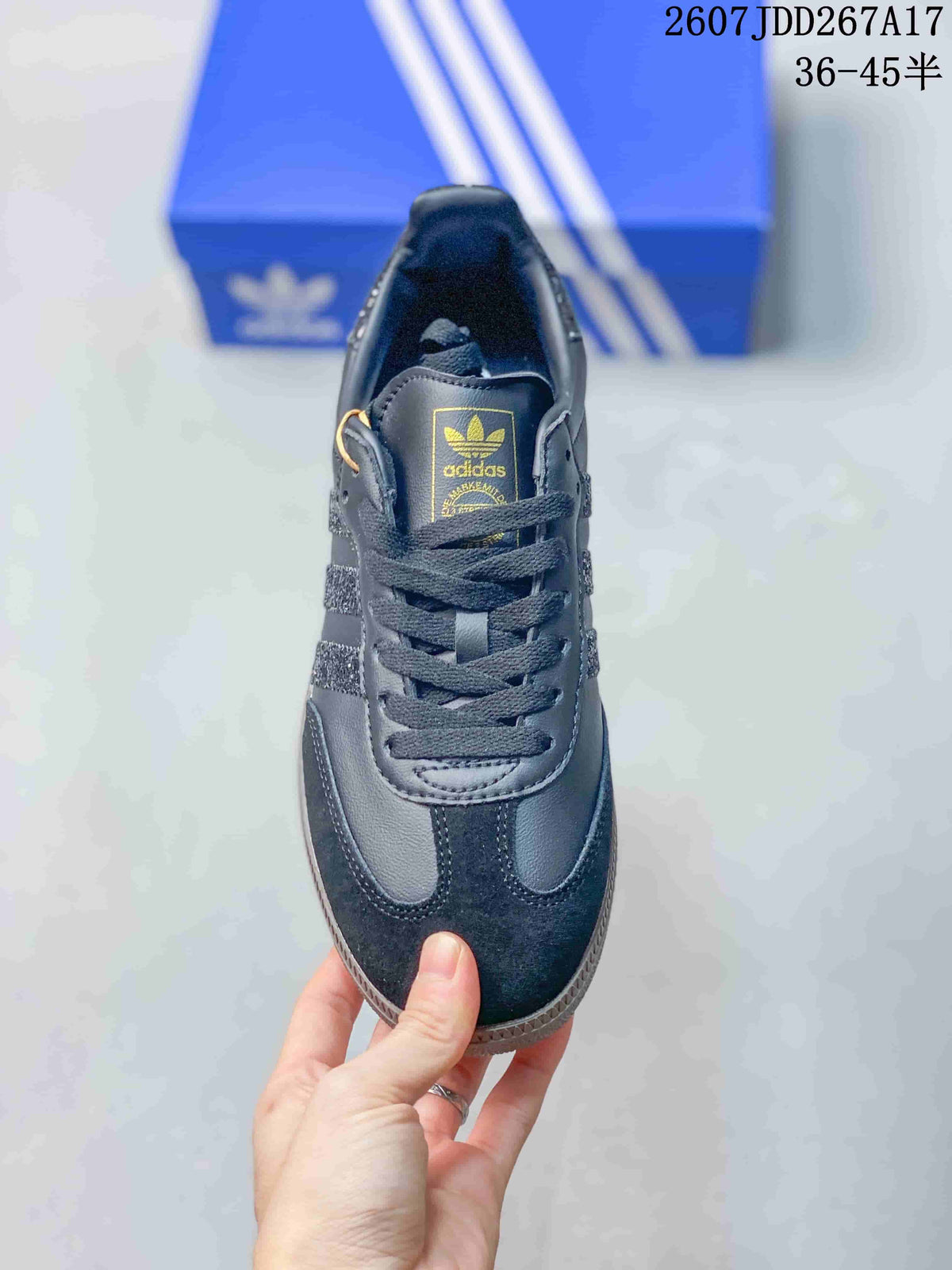 adidas Originals Samba Low-Cut Sneakers Black Glitter JDD267A17 - product image from the listing.