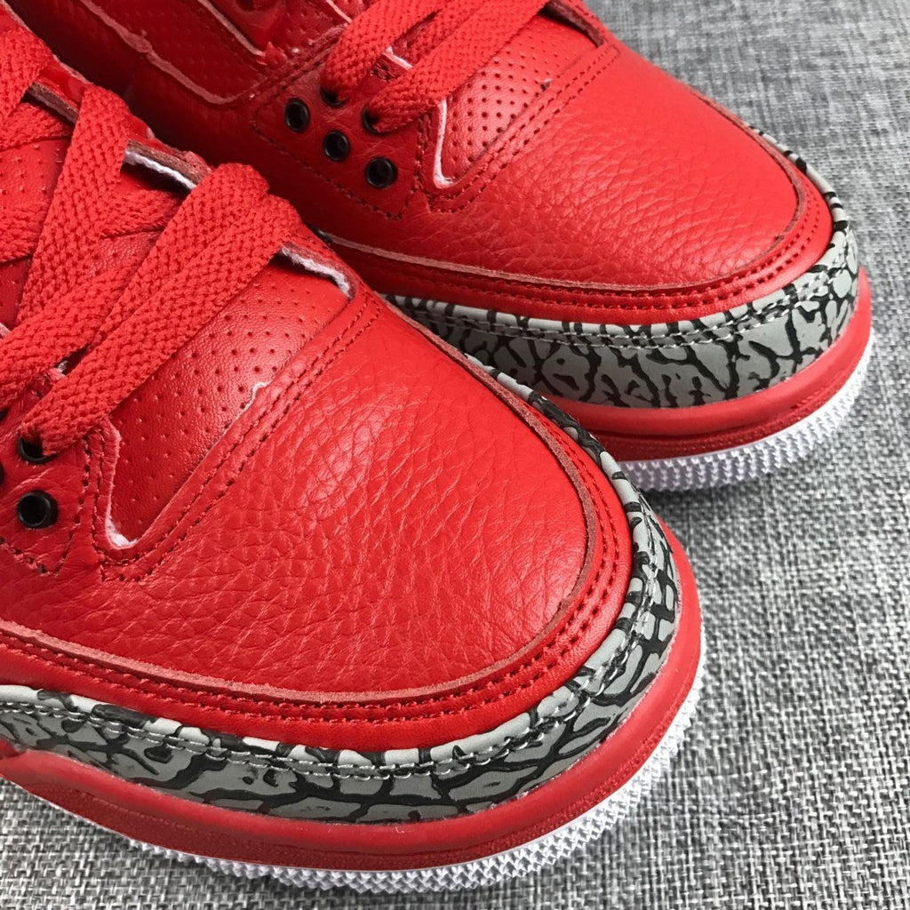 Air Jordan 3 Retro OG Red High-Top Sneakers - product image from the listing.