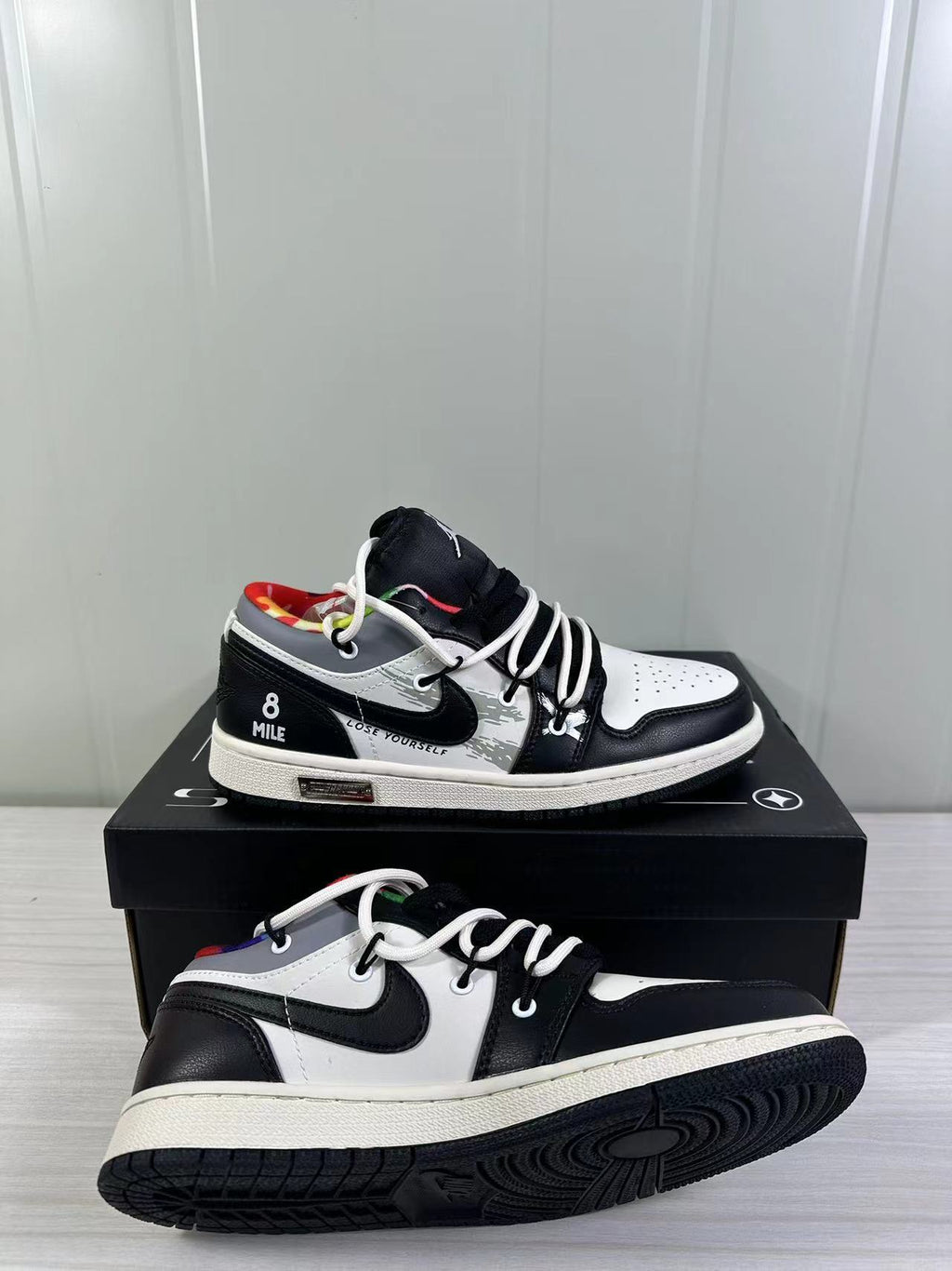 Air Jordan 1 Low Black White DQ8422-001 - product image from the listing.