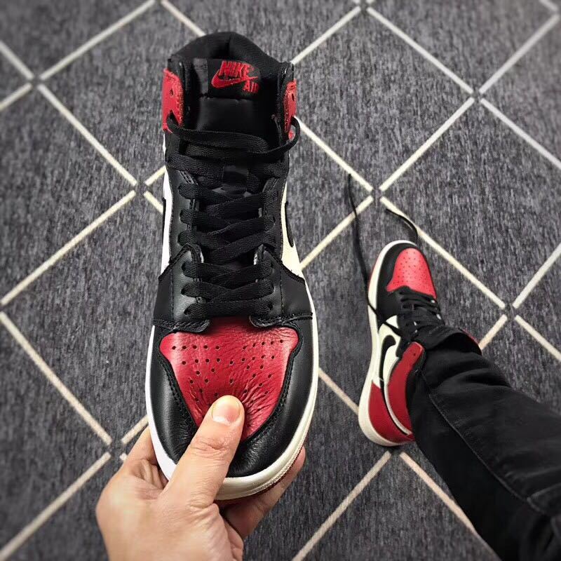 Black Red Toe Sneakers - Air Jordan 1 High - product image from the listing.