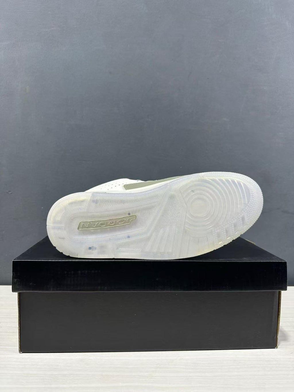 Jordan Courtside 23 High-Cut Sneakers Off-White/Tan IQ9783-171 - product image from the listing.