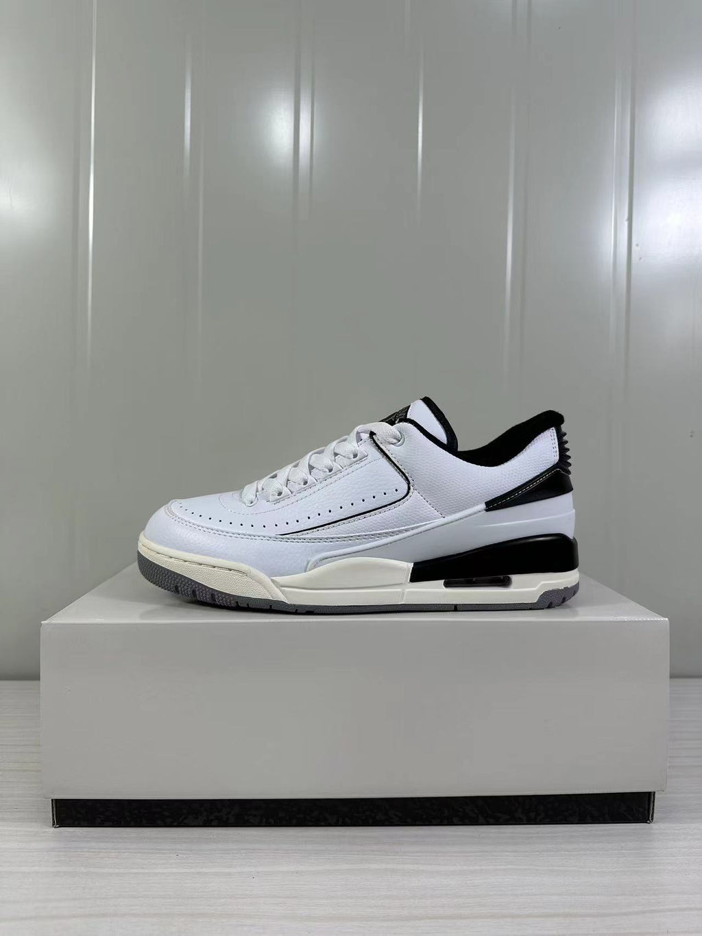 Air Jordan 2/3 Low Sneakers White Black FD0383-100 - product image from the listing.