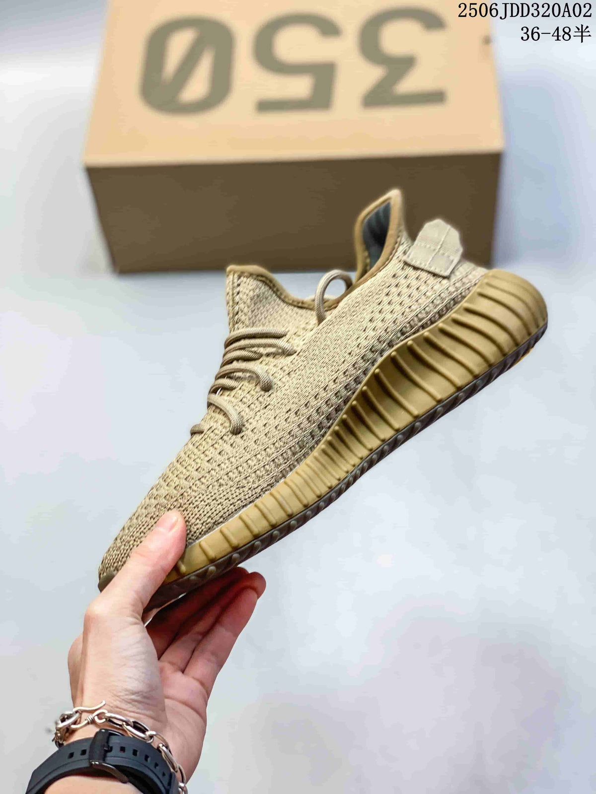 Adidas Yeezy Boost 350 Sneakers in Beige Knit 2506JDD320A02 - product image from the listing.