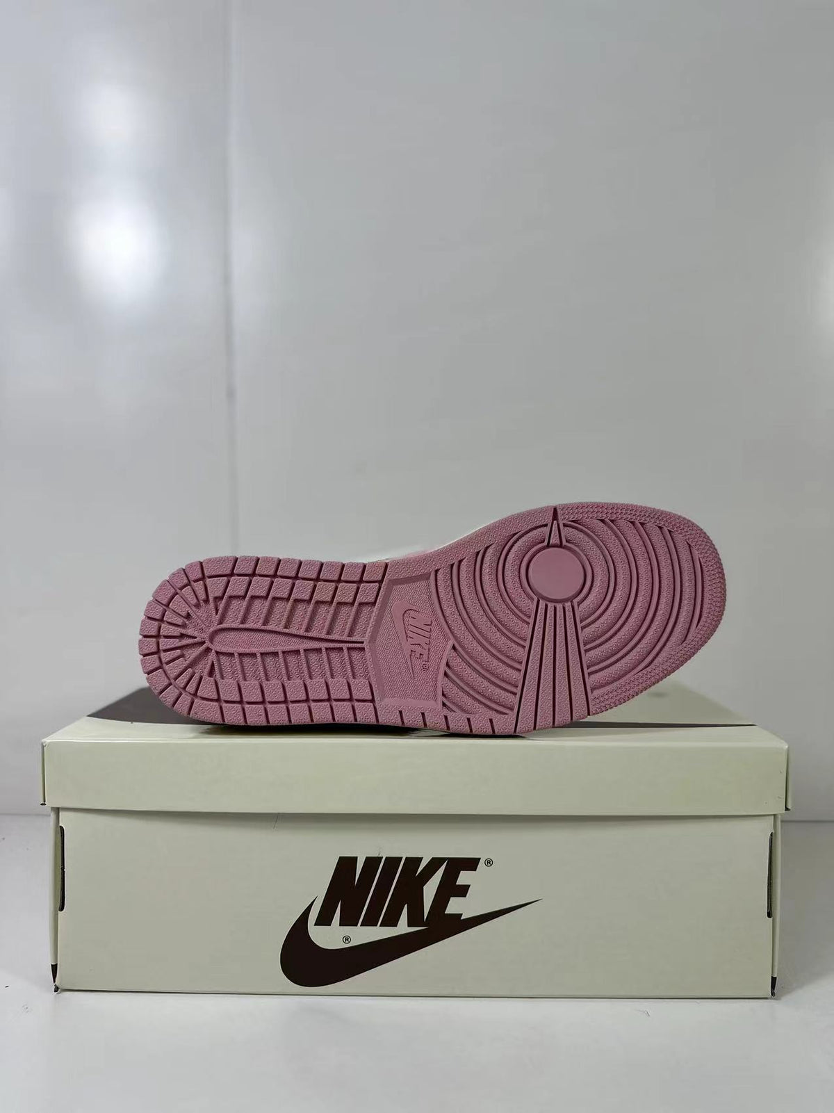 Nike Air Jordan 1 Low Travis Scott in White Pink DM7866-600 - product image from the listing.