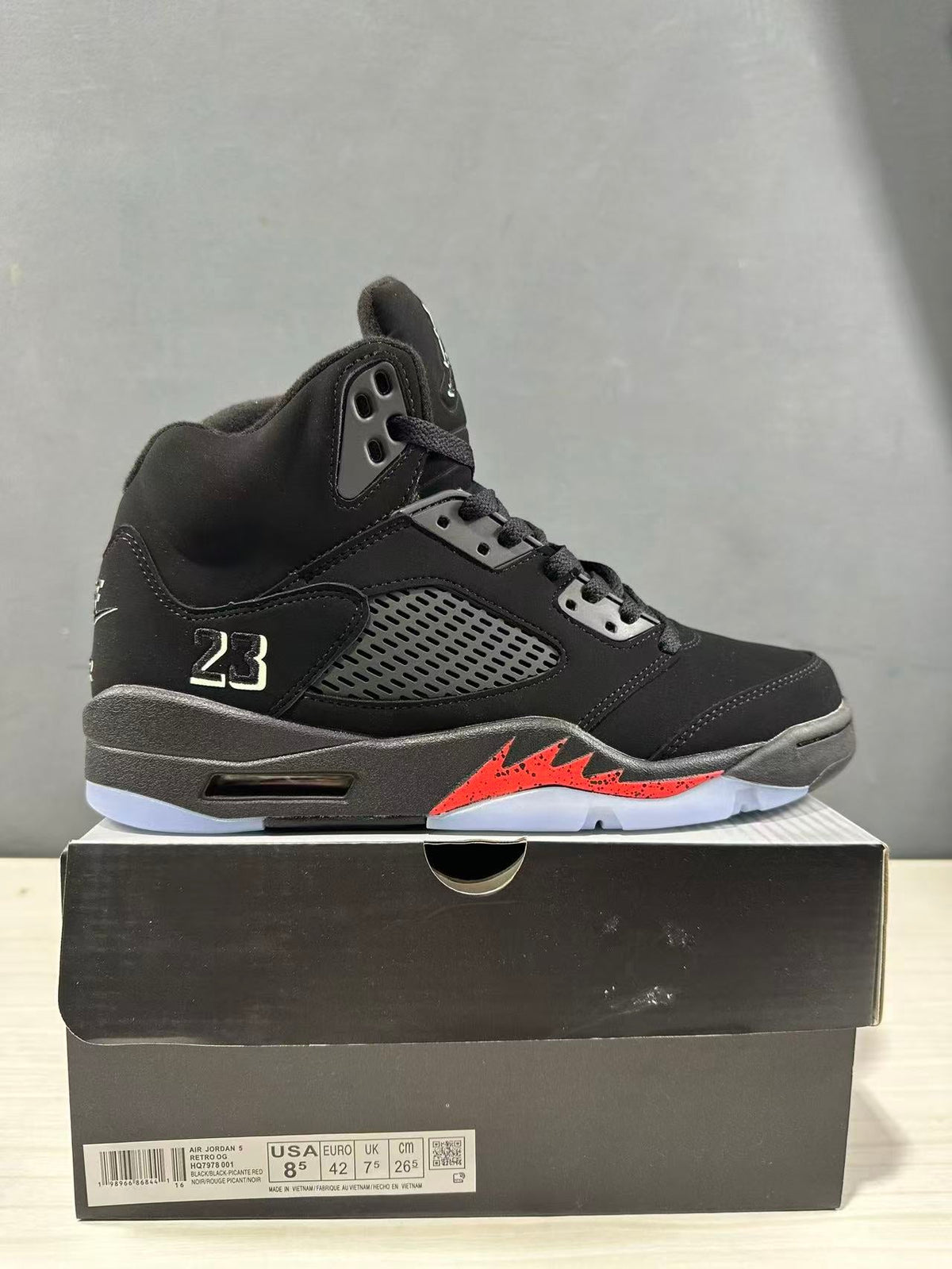 Air Jordan 5 Retro Black Red High-Top Sneakers - product image from the listing.