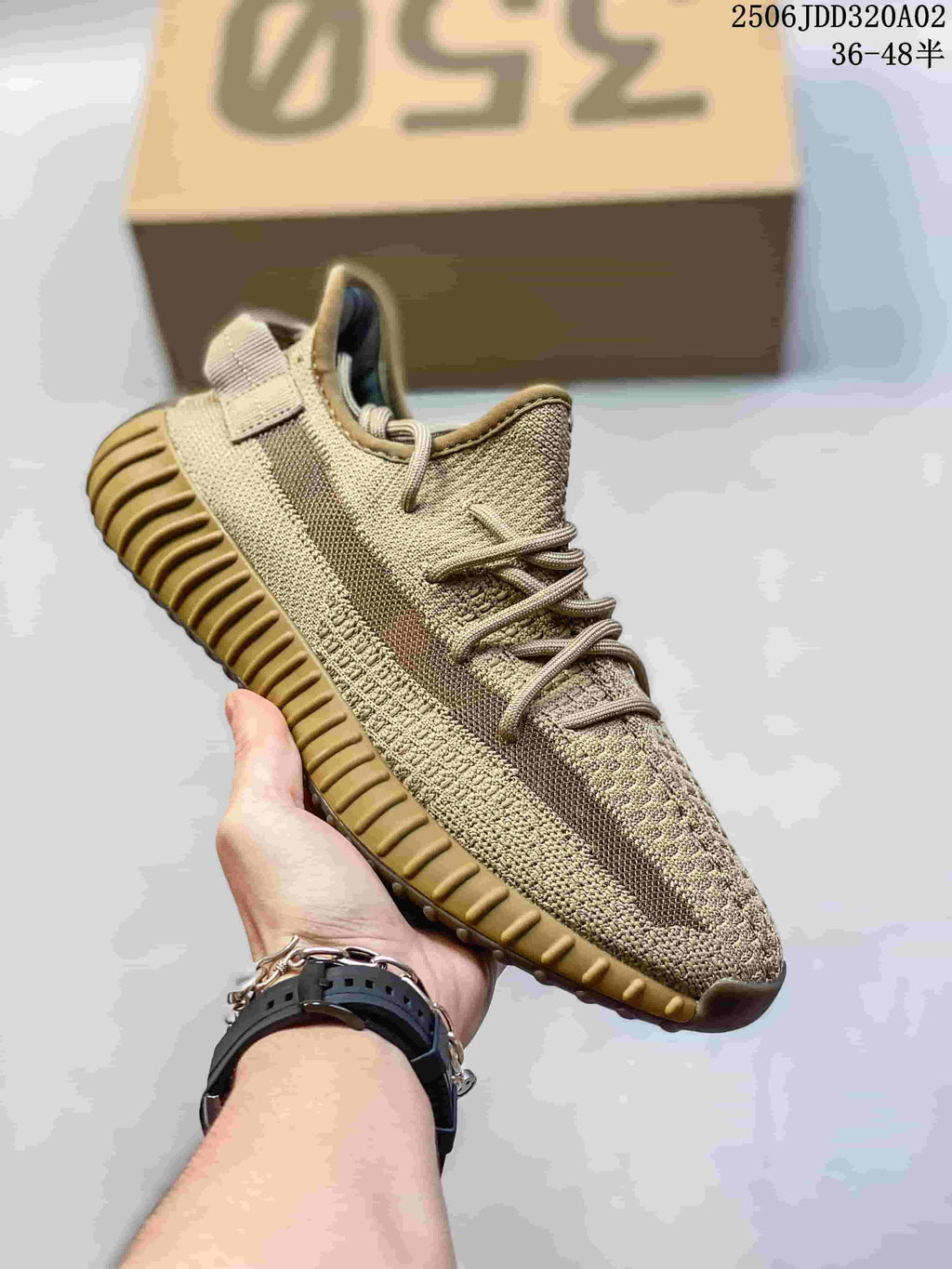 Adidas Yeezy Boost 350 Sneakers in Beige Knit 2506JDD320A02 - product image from the listing.