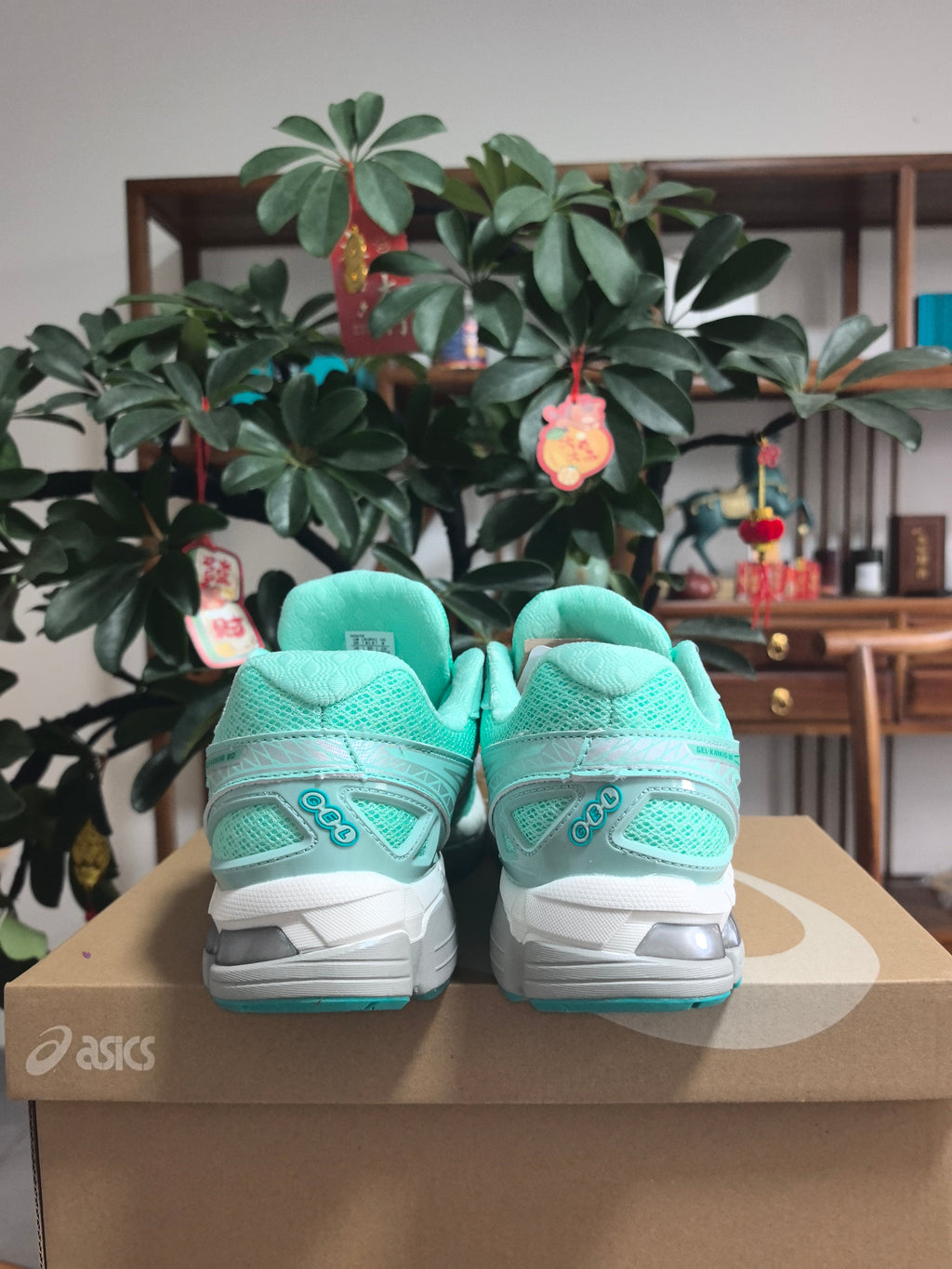 ASICS GEL-KAYANO 20 Sneakers in Mint Green - product image from the listing.