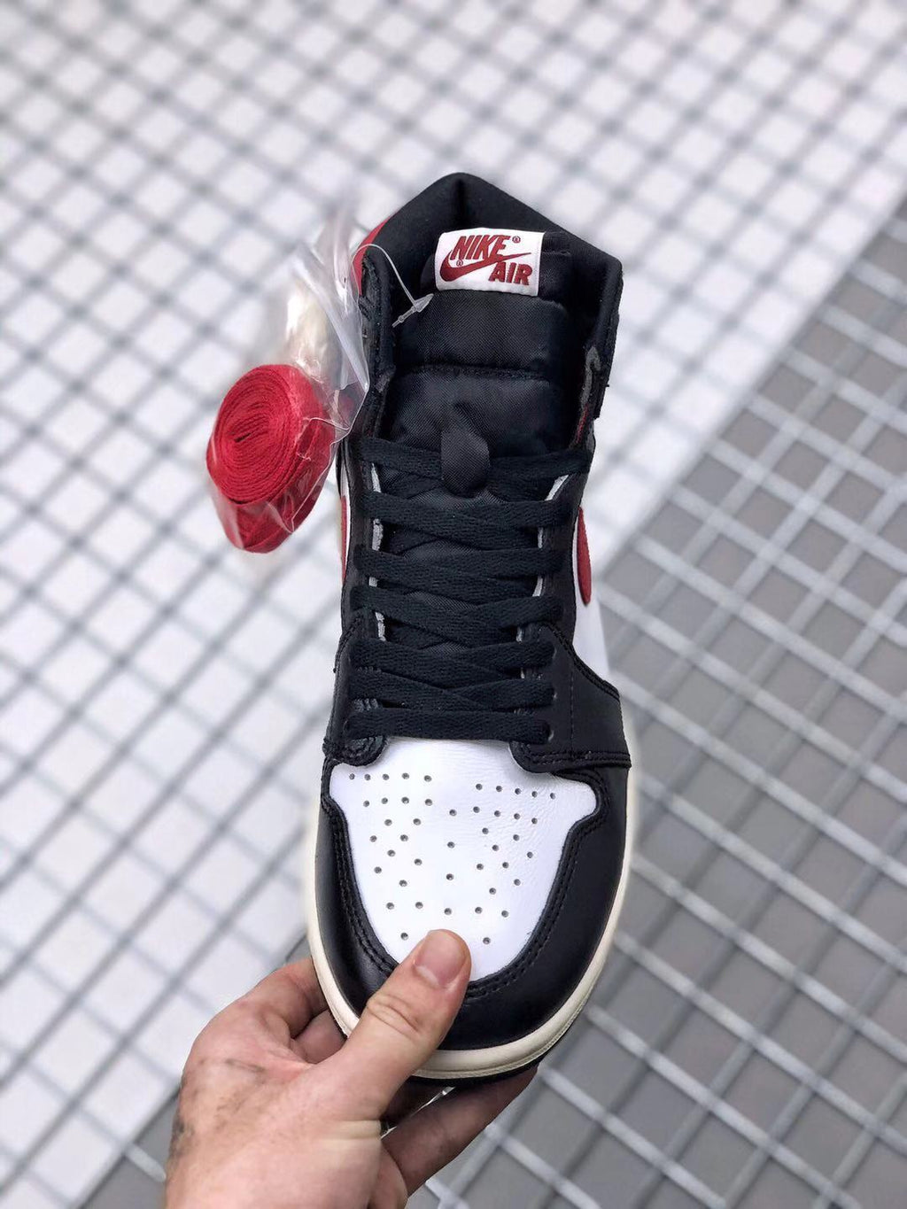 Air Jordan 1 Retro High OG Gym Sneakers in Red - product image from the listing.