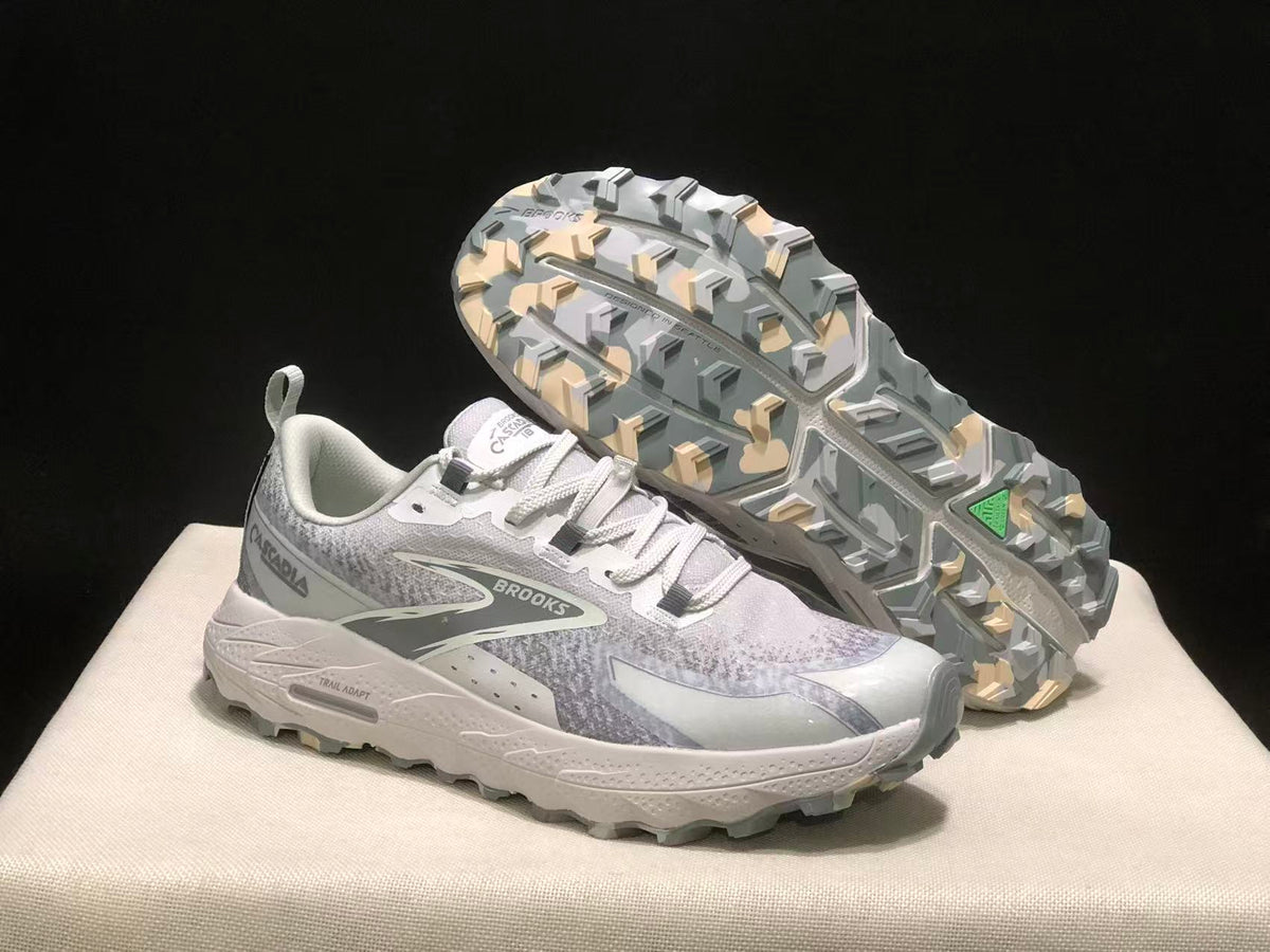 Brooks Cascadia 18 Trail Shoes for Running - product image from the listing.