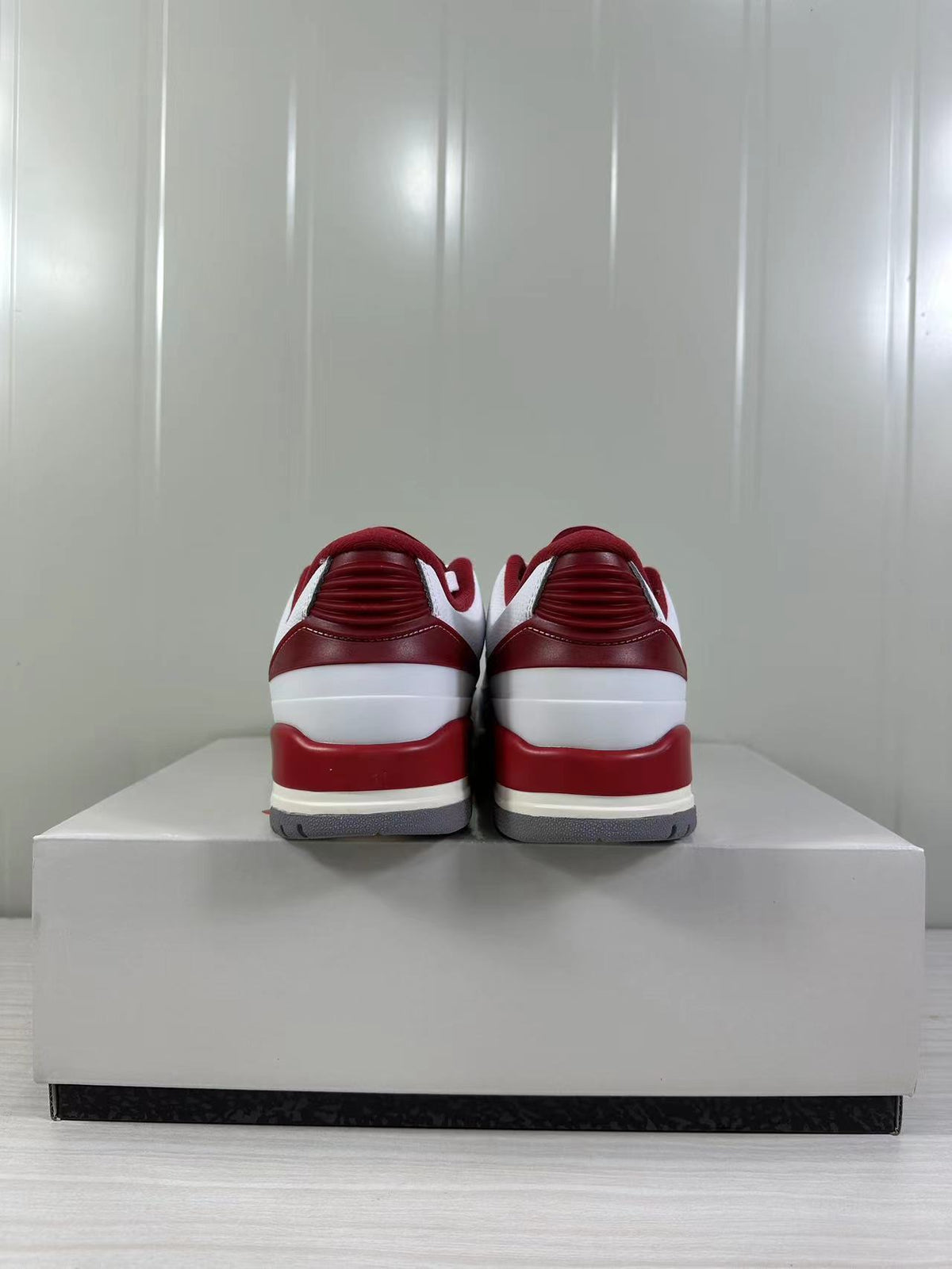 Air Jordan 2/3 Low White Varsity Red FD0383-161 - product image from the listing.