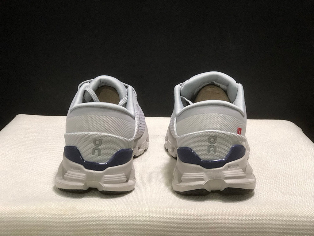 On Cloud X 4 Sneakers in Lavender and in Blue - product image from the listing.
