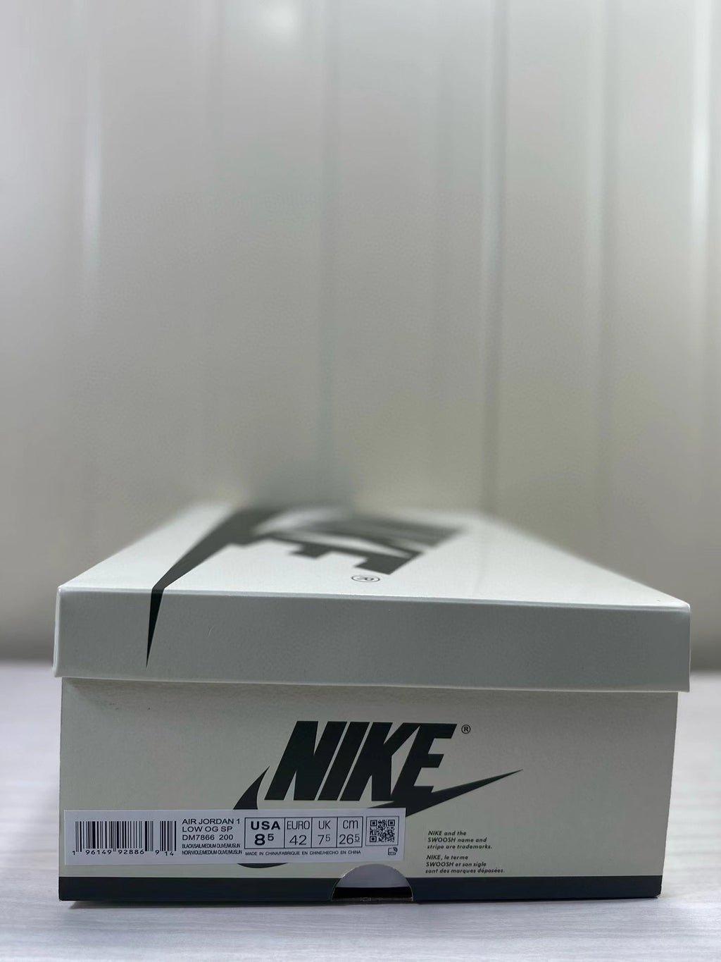 Air Jordan 1 Low OG DM7866-200 Sneakers - product image from the listing.