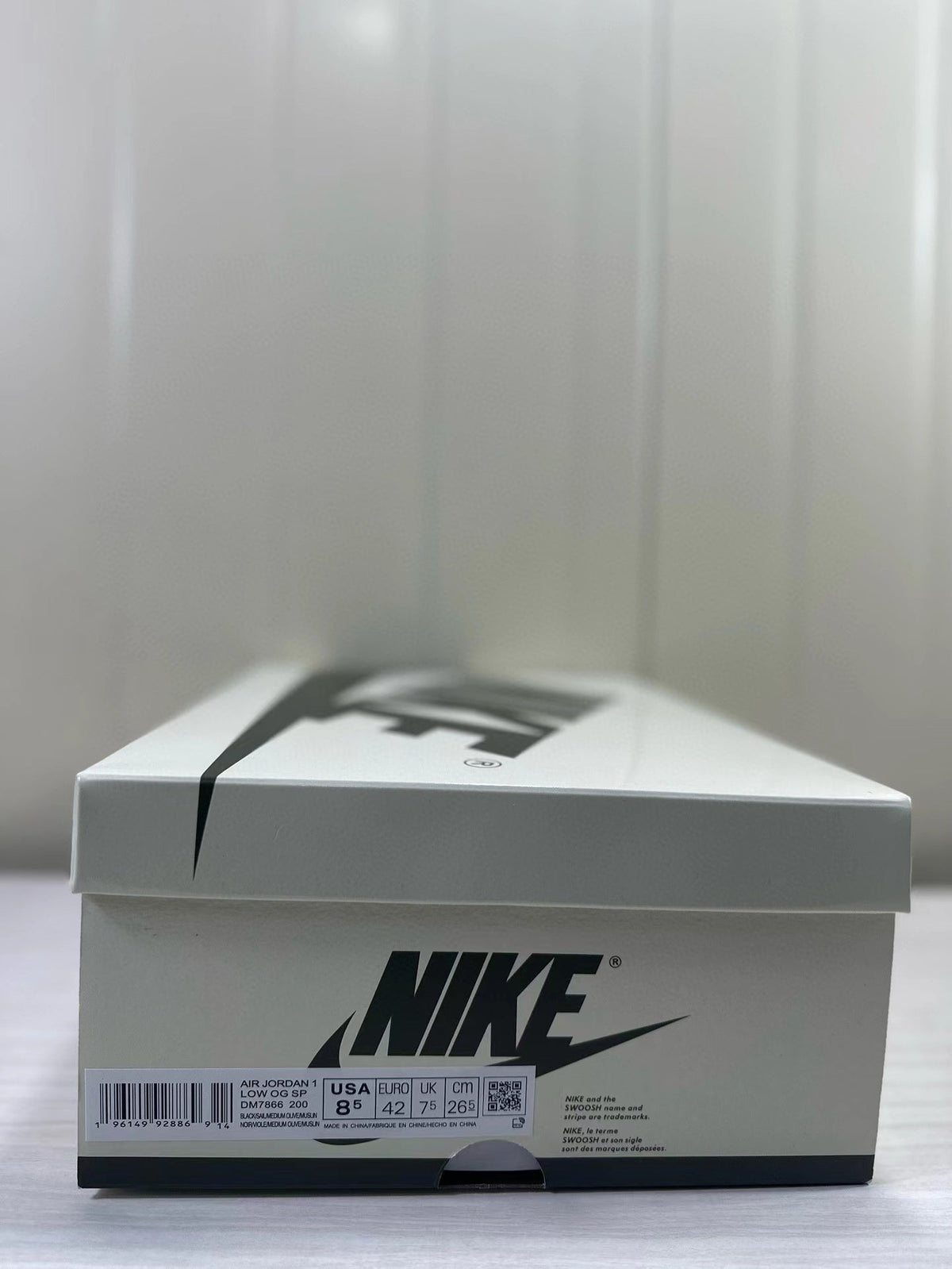 Air Jordan 1 Low OG DM7866-200 Sneakers - product image from the listing.