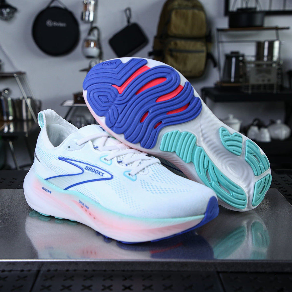 Brooks Glycerin 22 Shoes for Running - product image from the listing.