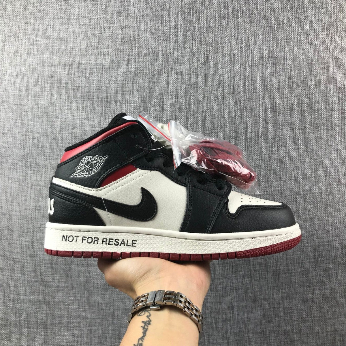Air Jordan 1 High OG Sneakers in Black White Red - product image from the listing.