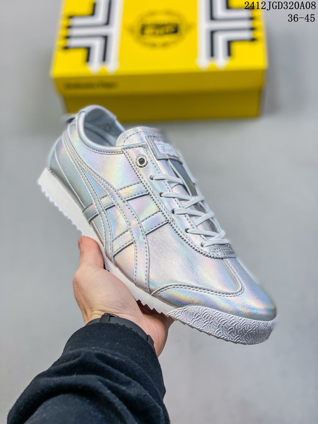 Onitsuka Tiger Mexico 66 SD Low-Top Sneakers in Blue Denim - product image from the listing.