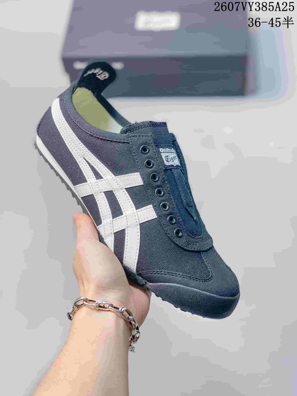 Onitsuka Tiger Mexico 66 Slip-On Trainers - product image from the listing.