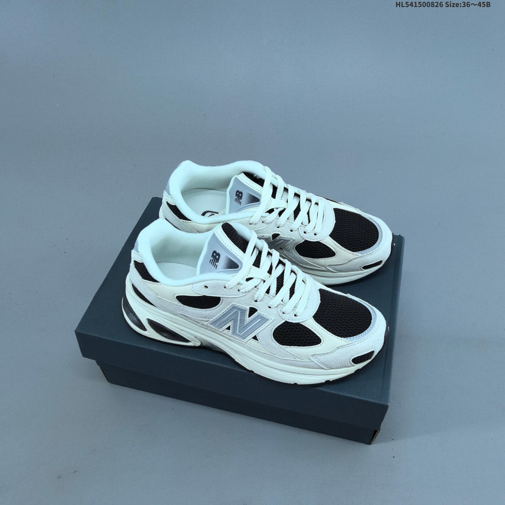 New Balance M2010 Retro Running-Inspired Trainers - product image from the listing.