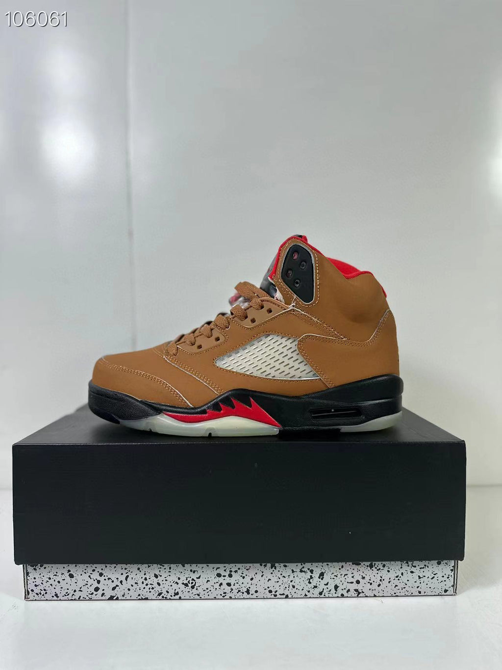 Air Jordan 5 Archaeo Brown High-Top Sneakers DD0587-200 - product image from the listing.
