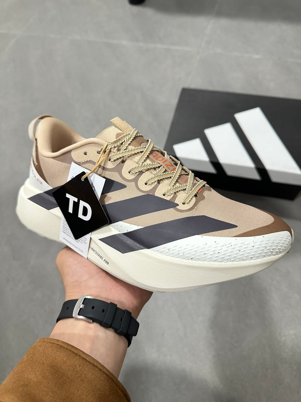 Nike Air Zoom Alphafly NEXT% 2 Running Shoes in Beige Navy - product image from the listing.