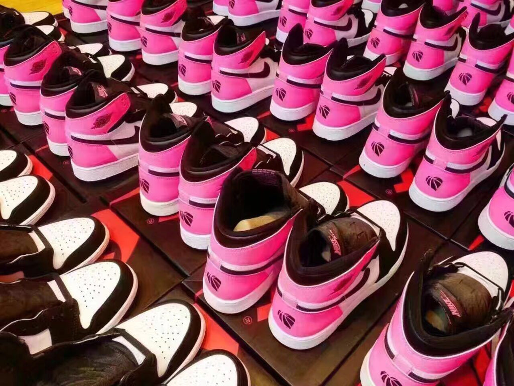 Jordan 1 High Valentine's Day Sneakers in Black Pink - product image from the listing.